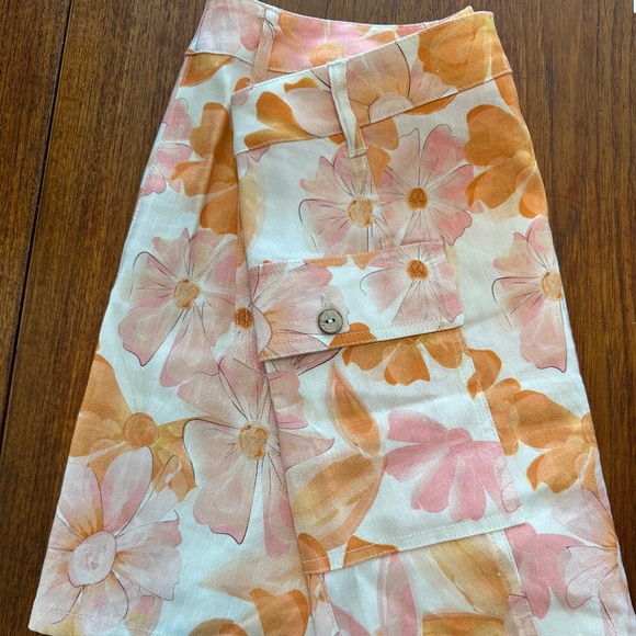 Charlie B Printed Linen Blend Wrap Skort - As New - Picture 6 of 13